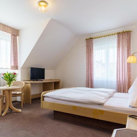 Hotel Sonne ゴットマーディンゲン エクステリア 写真