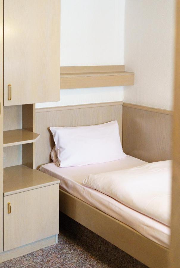 Hotel Sonne ゴットマーディンゲン エクステリア 写真